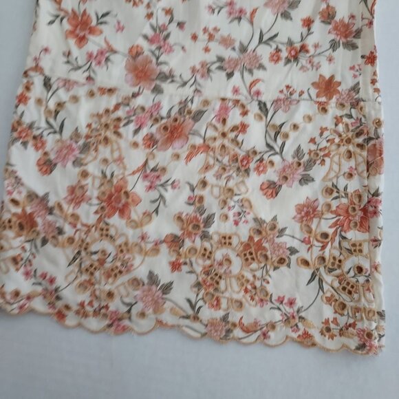 American Eagle Floral Print Embroidered Cropped Jumpsuit - Picture 4 of 13